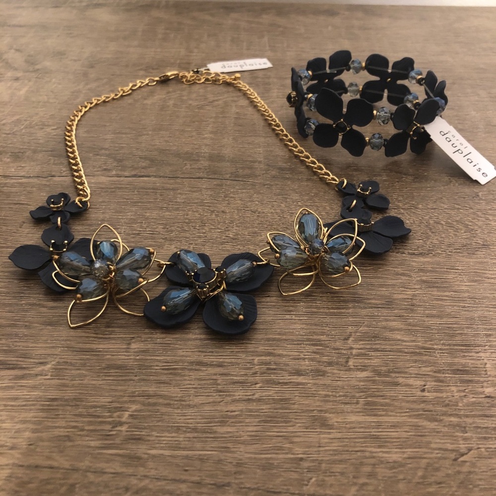 NWT Carol Dauplaise Necklace Bracelet Set